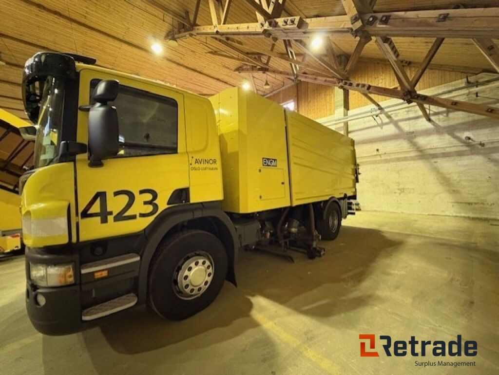 Glykol suger - Scania P310 med Bucher STKF 9500 på bygg! - Søppelbil: bilde 3 Glykol suger - Scania P310 med Bucher STKF 9500 på bygg! - Søppelbil: bilde 3