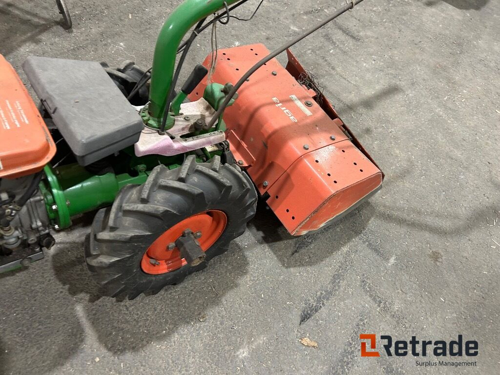 Jord Fres fra Agria 3366 - Tohjulstraktor: bilde 4 Jord Fres fra Agria 3366 - Tohjulstraktor: bilde 4