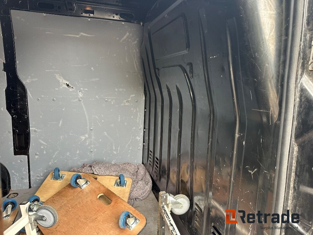 Personenbil Nissan NV400 2.3 dCi 110 Kassevogn: bilde 8