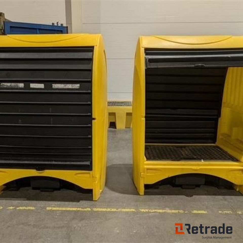 Skap for oljefat / cabinets oil drum storage - Verktøy/ Utstyr: bilde 1 Skap for oljefat / cabinets oil drum storage - Verktøy/ Utstyr: bilde 1