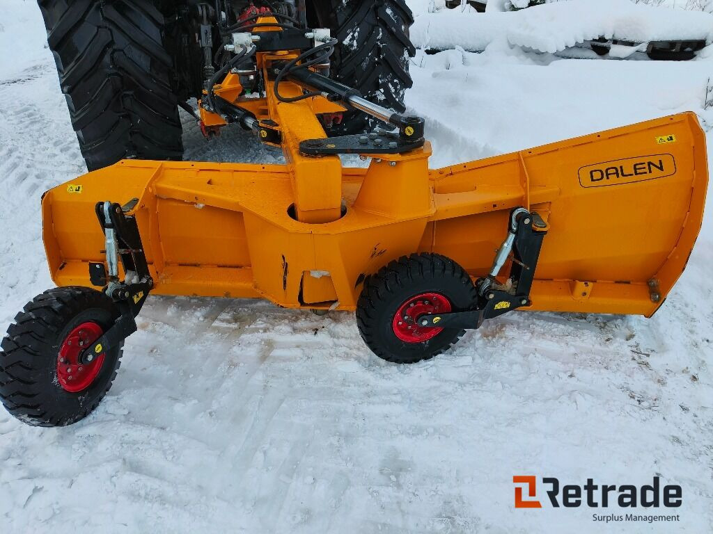 Traktorskjær Dalen 2022 - Anleggsmaskiner: bilde 1 Traktorskjær Dalen 2022 - Anleggsmaskiner: bilde 1