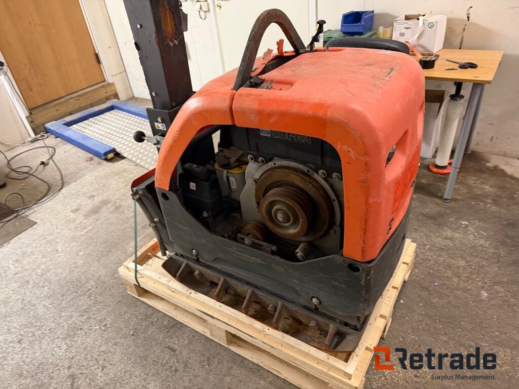 Vibroplatta Husqvarna LG 504 - Anleggsmaskiner: bilde 2 Vibroplatta Husqvarna LG 504 - Anleggsmaskiner: bilde 2