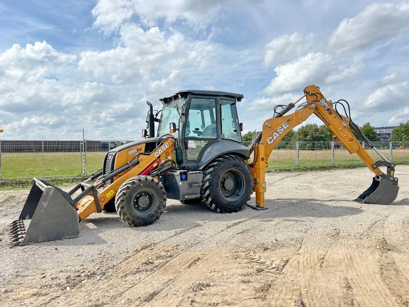 Case 851FX Plus 4WD - New / Unused / Telescopic - Traktorgraver: bilde 1 Case 851FX Plus 4WD - New / Unused / Telescopic - Traktorgraver: bilde 1