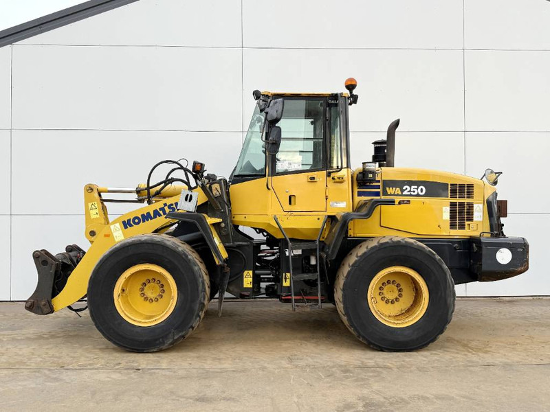 Komatsu WA250-5 - Dutch Machine / 3rd Function / Auto Lube - Hjullaster: bilde 1 Komatsu WA250-5 - Dutch Machine / 3rd Function / Auto Lube - Hjullaster: bilde 1