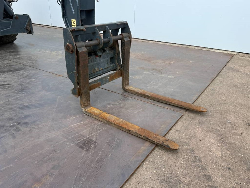 Teleskoplastere MAGNI RTH5.30 - Remote Control / 4x4x4 / Airco: bilde 14 Teleskoplastere MAGNI RTH5.30 - Remote Control / 4x4x4 / Airco: bilde 14