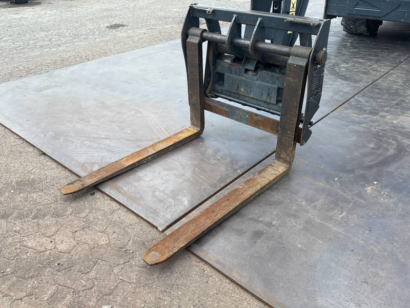 Teleskoplastere MAGNI RTH5.30 - Remote Control / 4x4x4 / Airco: bilde 13 Teleskoplastere MAGNI RTH5.30 - Remote Control / 4x4x4 / Airco: bilde 13