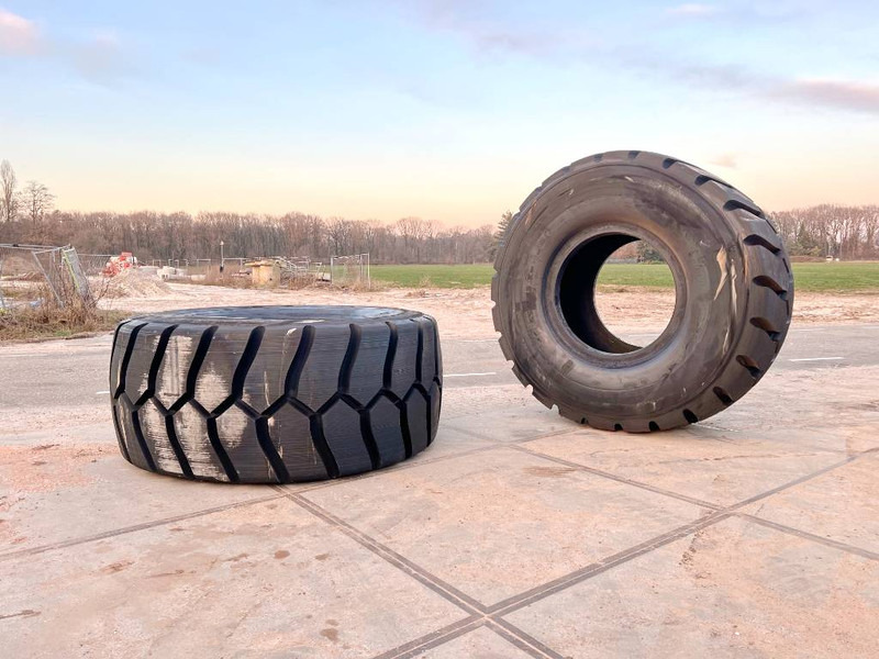 Michelin X Mine D2 45/65R45 Tyre x 2 - Dekk og felger for Bygg og anlegg: bilde 1 Michelin X Mine D2 45/65R45 Tyre x 2 - Dekk og felger for Bygg og anlegg: bilde 1
