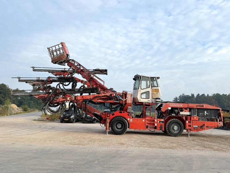 Sandvik DT1130-SC - 3x TB150 Drill Boom + Basket Boom - Borustyr: bilde 3 Sandvik DT1130-SC - 3x TB150 Drill Boom + Basket Boom - Borustyr: bilde 3