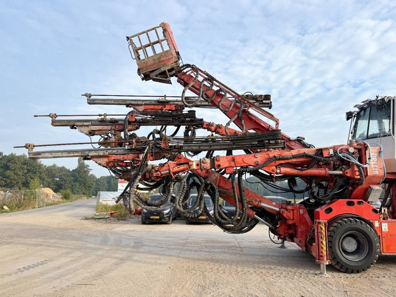 Borustyr Sandvik DT1130-SC - 3x TB150 Drill Boom + Basket Boom: bilde 18 Borustyr Sandvik DT1130-SC - 3x TB150 Drill Boom + Basket Boom: bilde 18