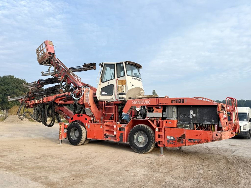 Sandvik DT1130-SC - 3x TB150 Drill Boom + Basket Boom - Borustyr: bilde 4 Sandvik DT1130-SC - 3x TB150 Drill Boom + Basket Boom - Borustyr: bilde 4