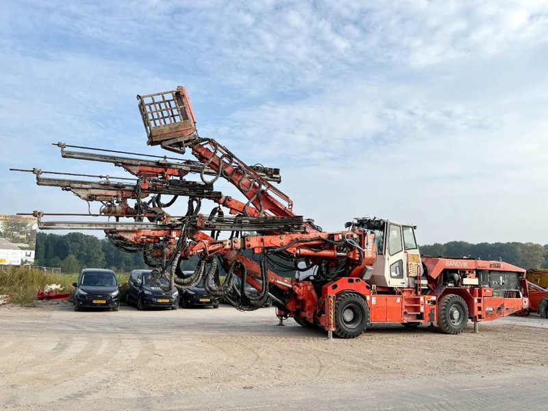 Sandvik DT1130-SC - 3x TB150 Drill Boom + Basket Boom - Borustyr: bilde 2 Sandvik DT1130-SC - 3x TB150 Drill Boom + Basket Boom - Borustyr: bilde 2