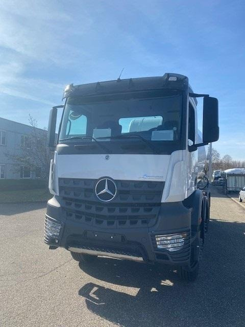 Mercedes Arocs 4145 - Betongbil: bilde 3 Mercedes Arocs 4145 - Betongbil: bilde 3