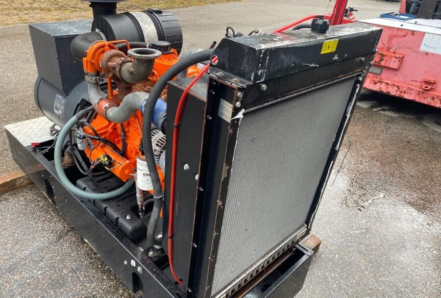 Diversen ECP34 2S4 - Iveco Engine,126kVA,New oils, filters, Mecc Alte ECP34 2S4 - Iveco Engine,126kVA,New oils, filters, Like New - Elektrisk generator: bilde 5 Diversen ECP34 2S4 - Iveco Engine,126kVA,New oils, filters, Mecc Alte ECP34 2S4 - Iveco Engine,126kVA,New oils, filters, Like New - Elektrisk generator: bilde 5