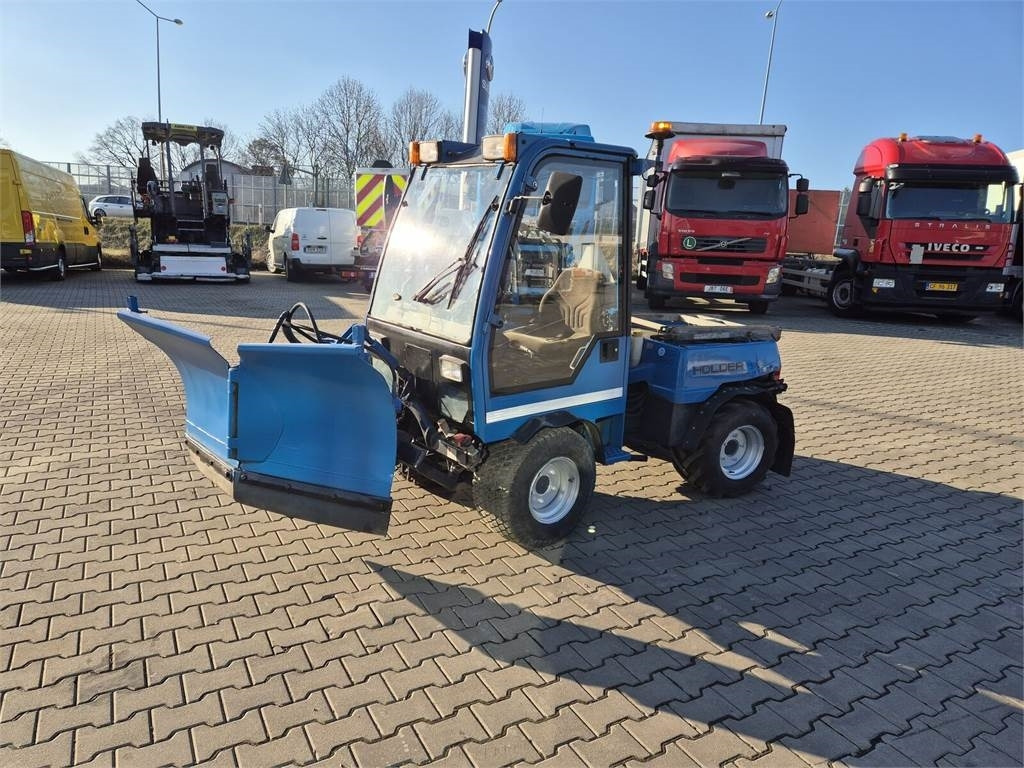Holder C245 4WD / Tool carrier / Snow plow / PTO FRONT AN - Brøytebil: bilde 1 Holder C245 4WD / Tool carrier / Snow plow / PTO FRONT AN - Brøytebil: bilde 1