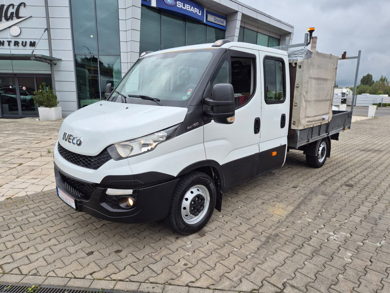Iveco Daily 35 35S15 / Doka / 1 Owner / LOW KM / 7 Seats - Varebil med plan: bilde 1 Iveco Daily 35 35S15 / Doka / 1 Owner / LOW KM / 7 Seats - Varebil med plan: bilde 1