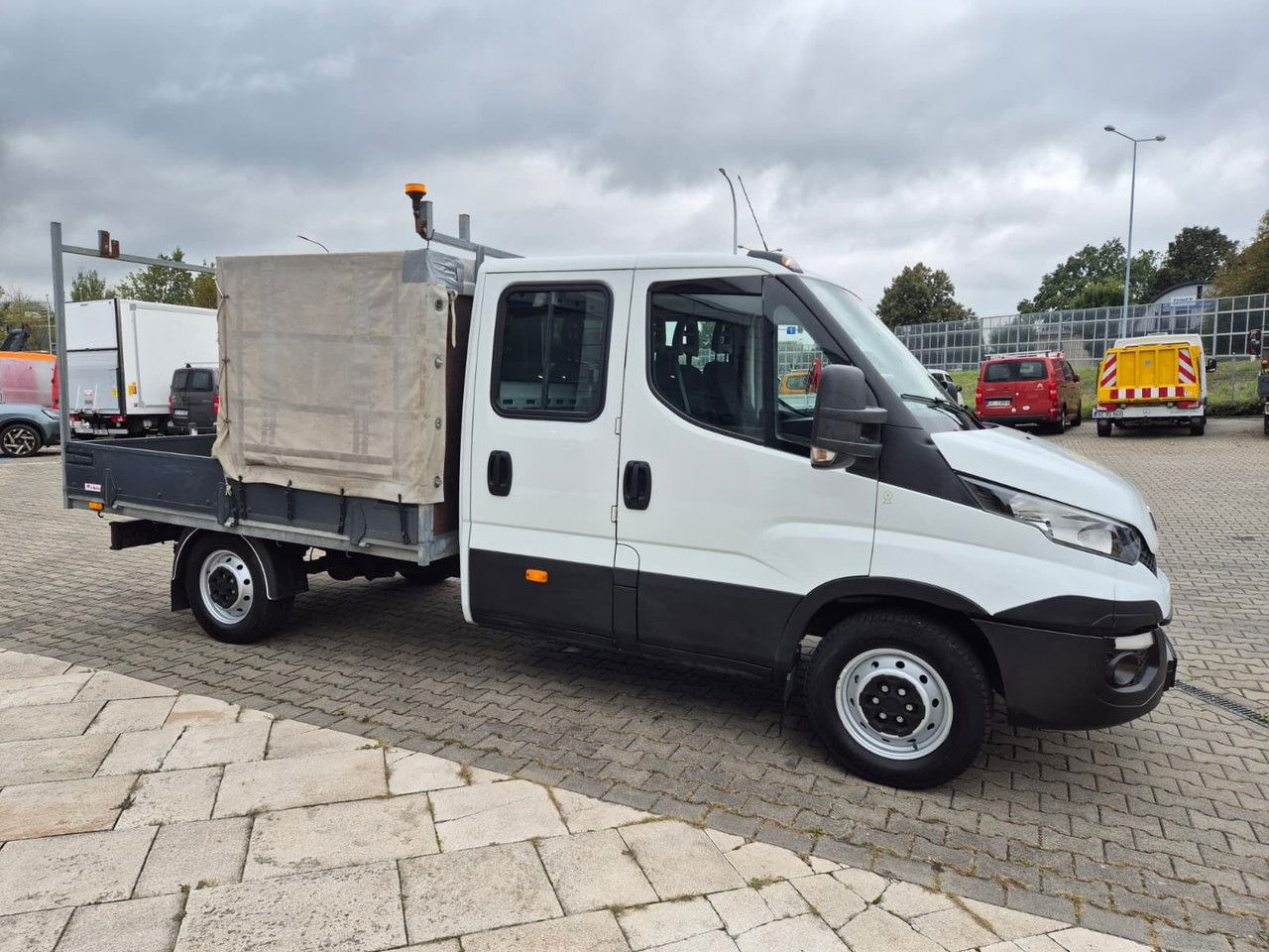 Iveco Daily 35 35S15 / Doka / 1 Owner / LOW KM / 7 Seats - Varebil med plan: bilde 5 Iveco Daily 35 35S15 / Doka / 1 Owner / LOW KM / 7 Seats - Varebil med plan: bilde 5