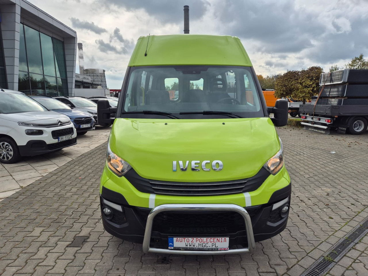 Iveco Daily 35S12 Hi-Matic / 10 Seats / Super Condition - Minibuss, Persontransport: bilde 3 Iveco Daily 35S12 Hi-Matic / 10 Seats / Super Condition - Minibuss, Persontransport: bilde 3