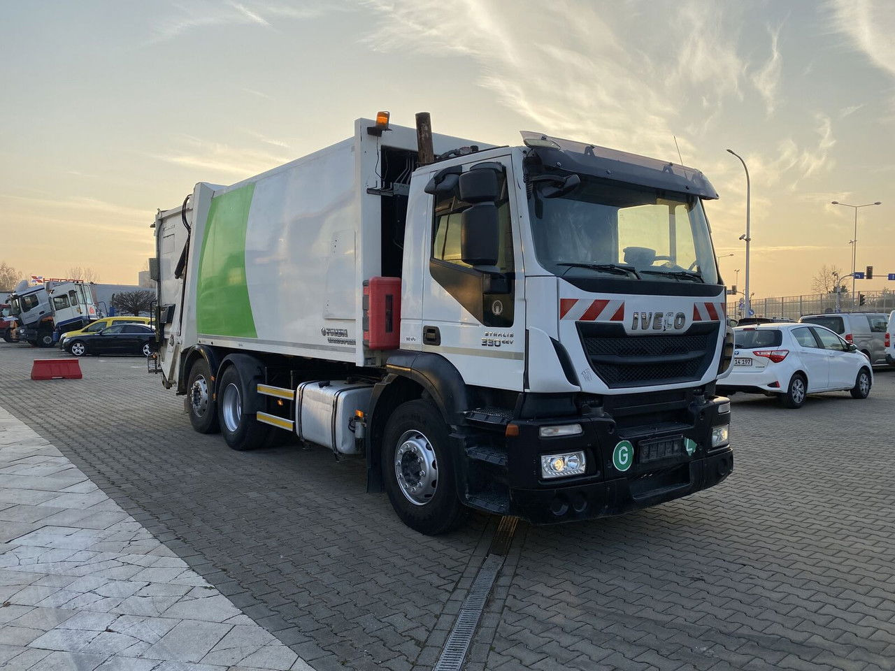 Iveco Stralis 330 EEV / Faun Vario Press 11 27M3 / Service NEW / TOP Iveco Stralis 330 EEV / Faun Vario Press 11 27M3 / Service NEW / TOP - Søppelbil: bilde 1 Iveco Stralis 330 EEV / Faun Vario Press 11 27M3 / Service NEW / TOP Iveco Stralis 330 EEV / Faun Vario Press 11 27M3 / Service NEW / TOP - Søppelbil: bilde 1