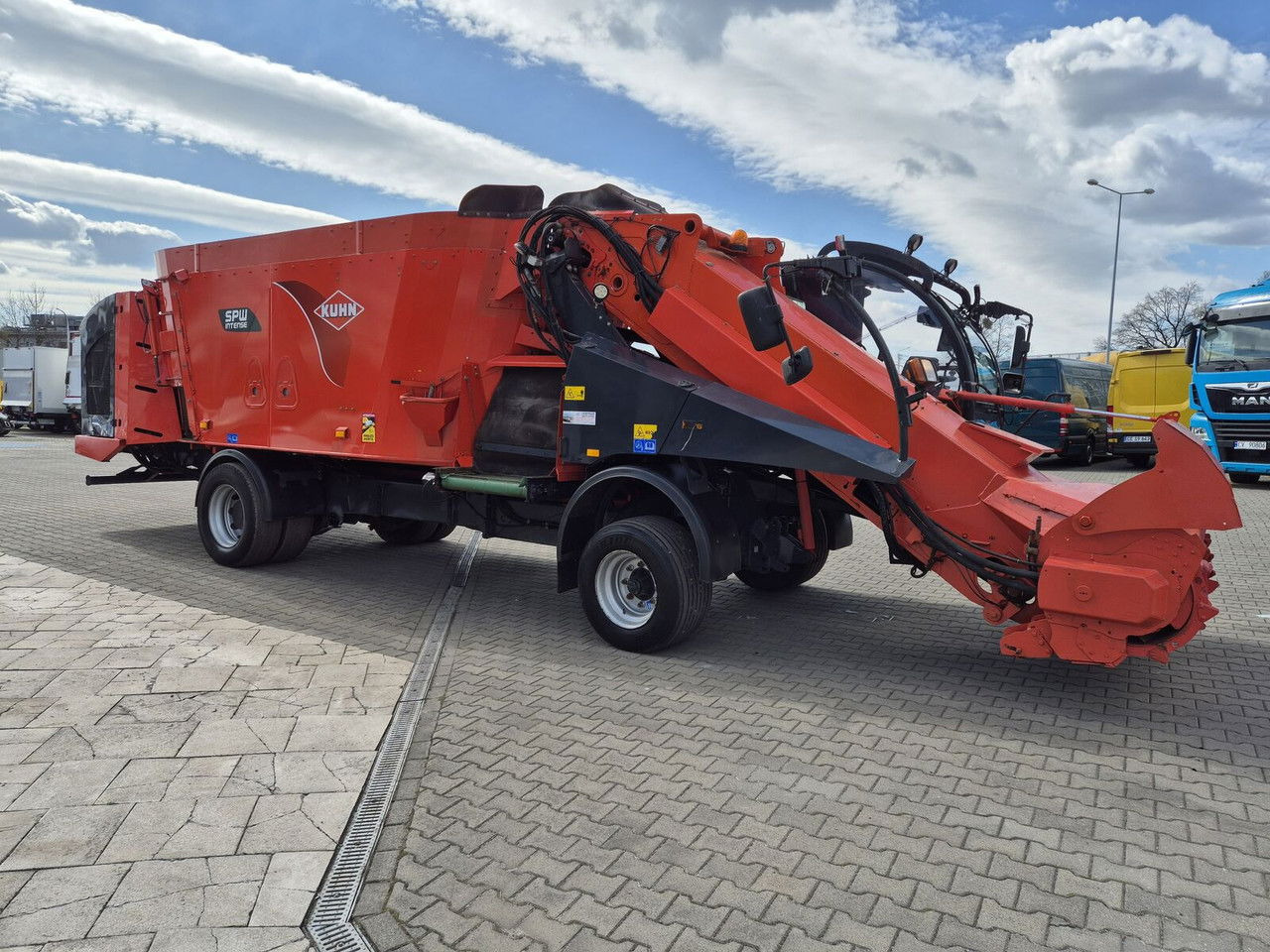 Kuhn SPW 22 Intense /feed wagon/ 1 Owner / NEW Service SPW 22 Intense /feed wago - Fullfôrblander: bilde 1 Kuhn SPW 22 Intense /feed wagon/ 1 Owner / NEW Service SPW 22 Intense /feed wago - Fullfôrblander: bilde 1