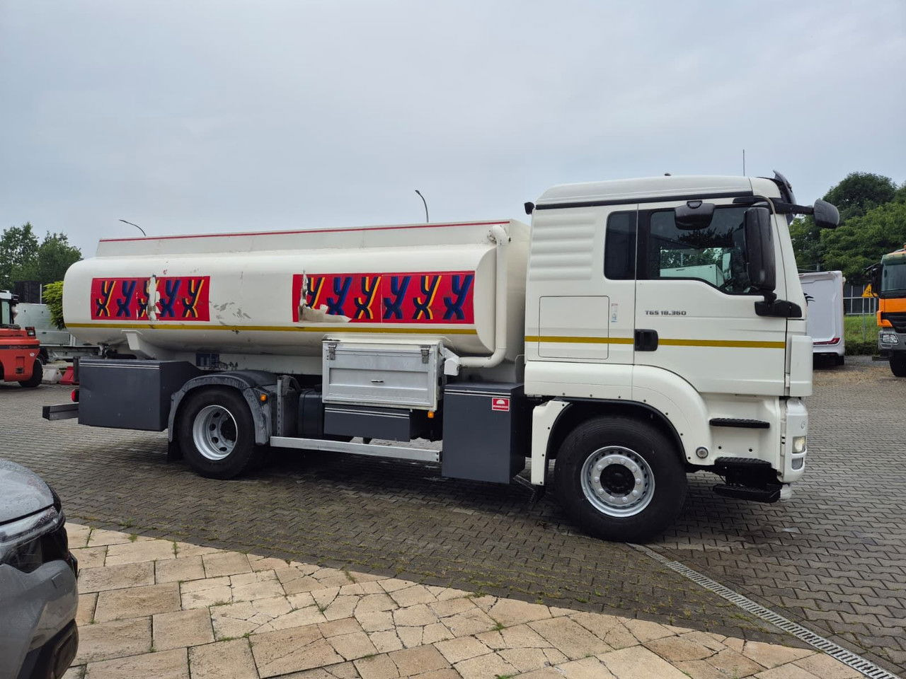 MAN MAN TGS 18.360 OIL Transport / Good Condition - Tankbil: bilde 2 MAN MAN TGS 18.360 OIL Transport / Good Condition - Tankbil: bilde 2