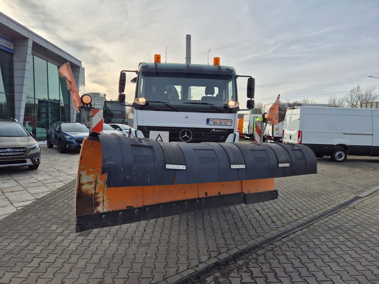 Mercedes-Benz Axor 1833 4X4 / Serviced / Schmidt Plow - Krokbil: bilde 3 Mercedes-Benz Axor 1833 4X4 / Serviced / Schmidt Plow - Krokbil: bilde 3