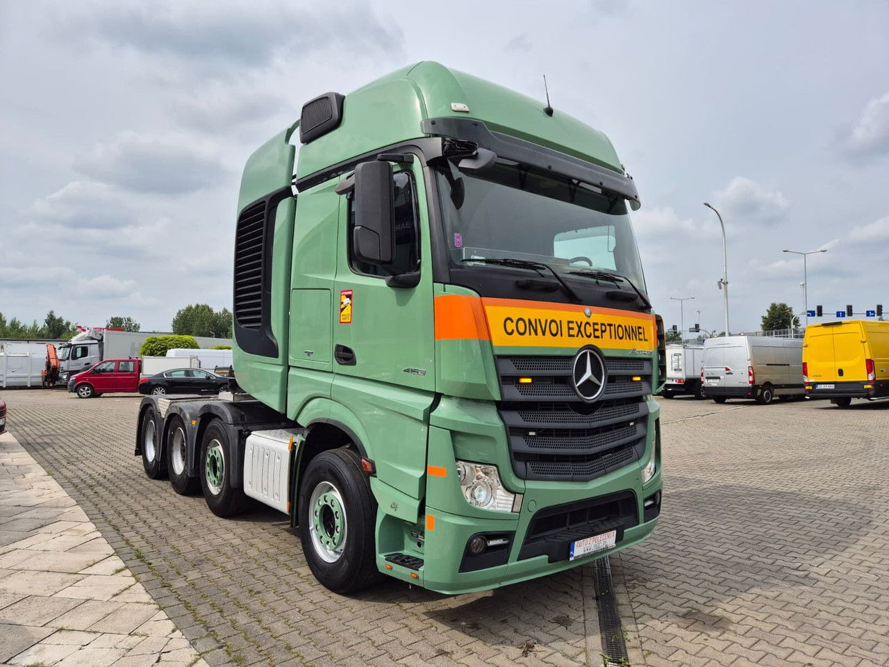 Mercedes-Benz Actros 4163 8X4 / 1 Owner / LOW KM / Super Condition - Trekkvogn: bilde 5 Mercedes-Benz Actros 4163 8X4 / 1 Owner / LOW KM / Super Condition - Trekkvogn: bilde 5