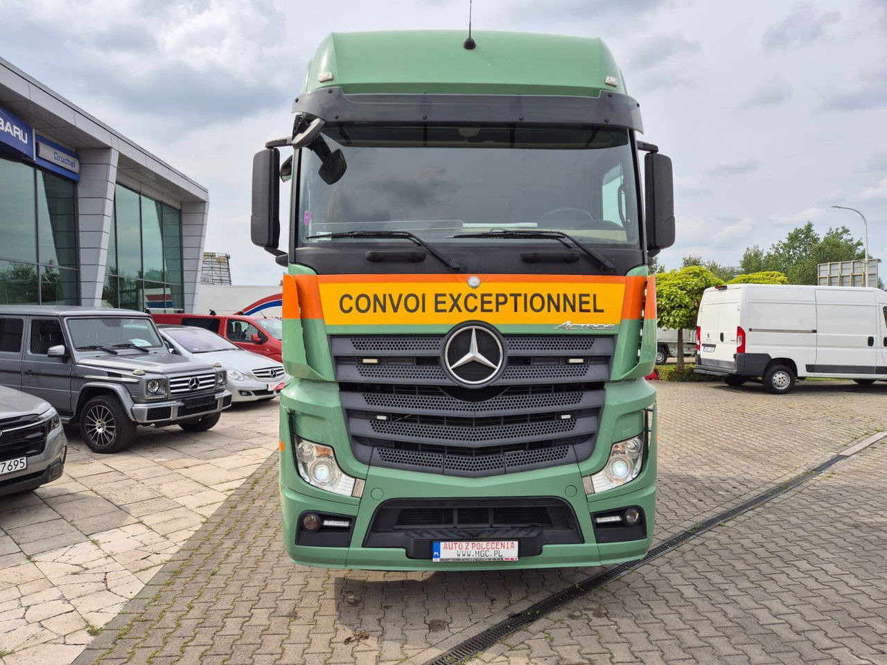 Mercedes-Benz Actros 4163 8X4 / 1 Owner / LOW KM / Super Condition - Trekkvogn: bilde 4 Mercedes-Benz Actros 4163 8X4 / 1 Owner / LOW KM / Super Condition - Trekkvogn: bilde 4