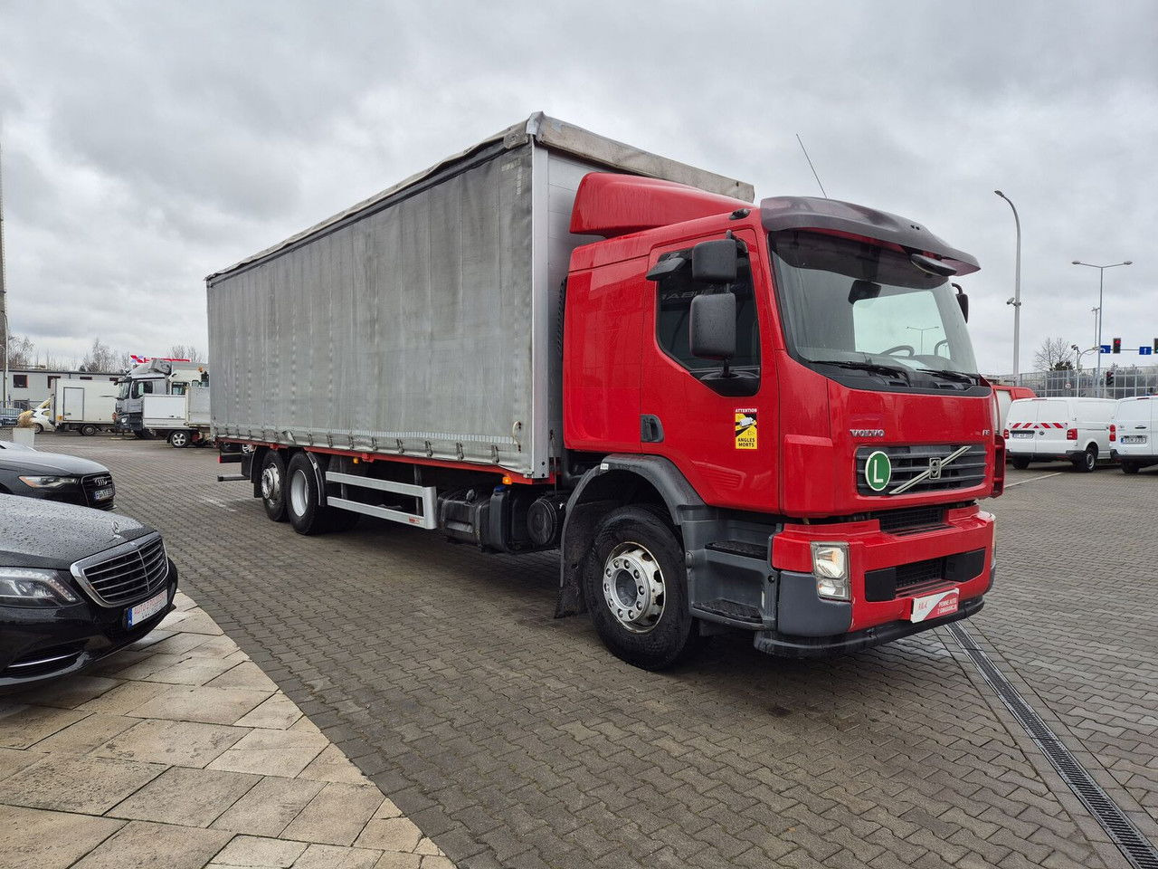 Volvo FE 320 62R / Serviced / 22 EP / Euro 4 - Kapellbil: bilde 4 Volvo FE 320 62R / Serviced / 22 EP / Euro 4 - Kapellbil: bilde 4