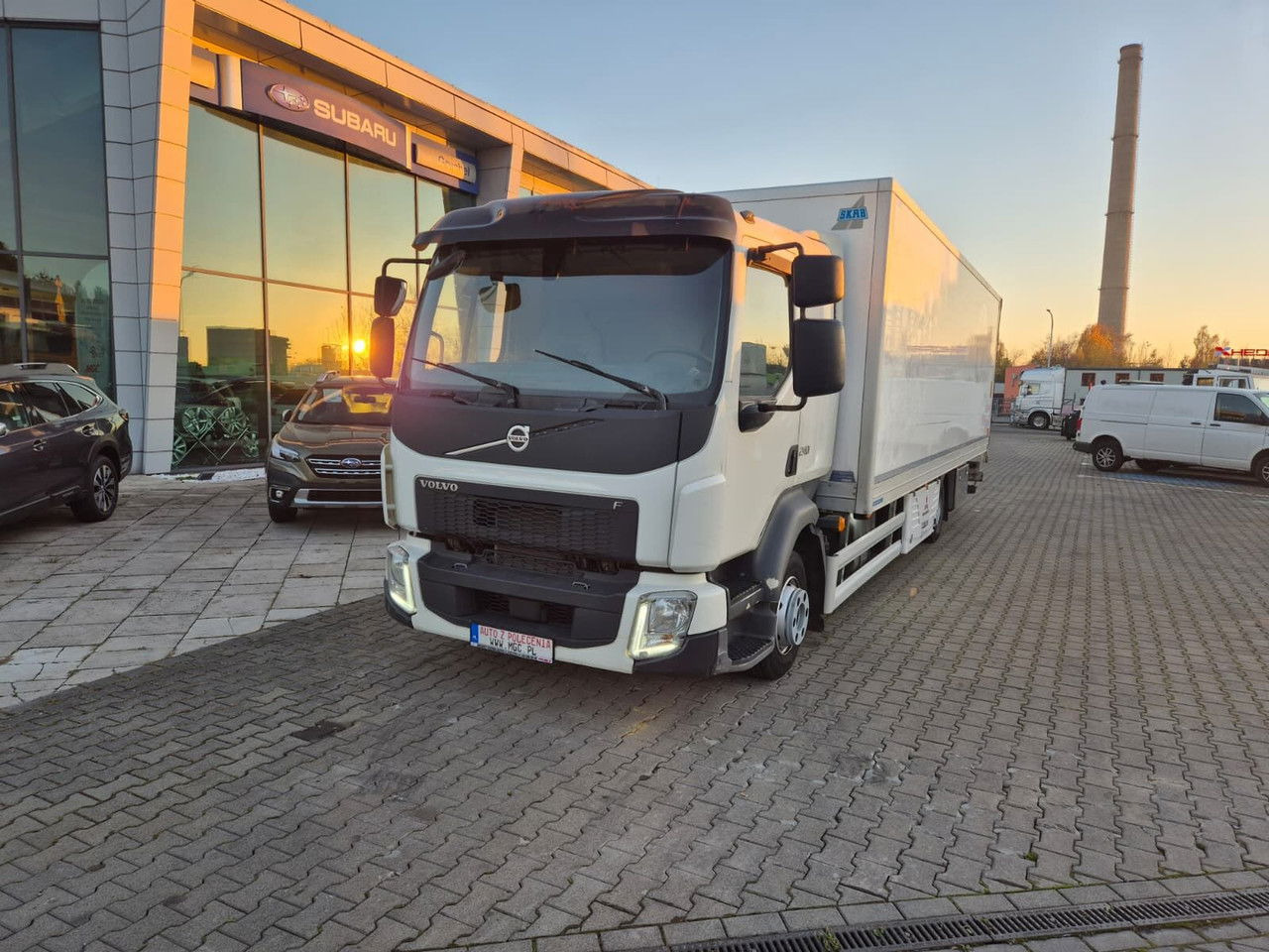 Volvo FL 240 - Lastebil med kjøl: bilde 2 Volvo FL 240 - Lastebil med kjøl: bilde 2