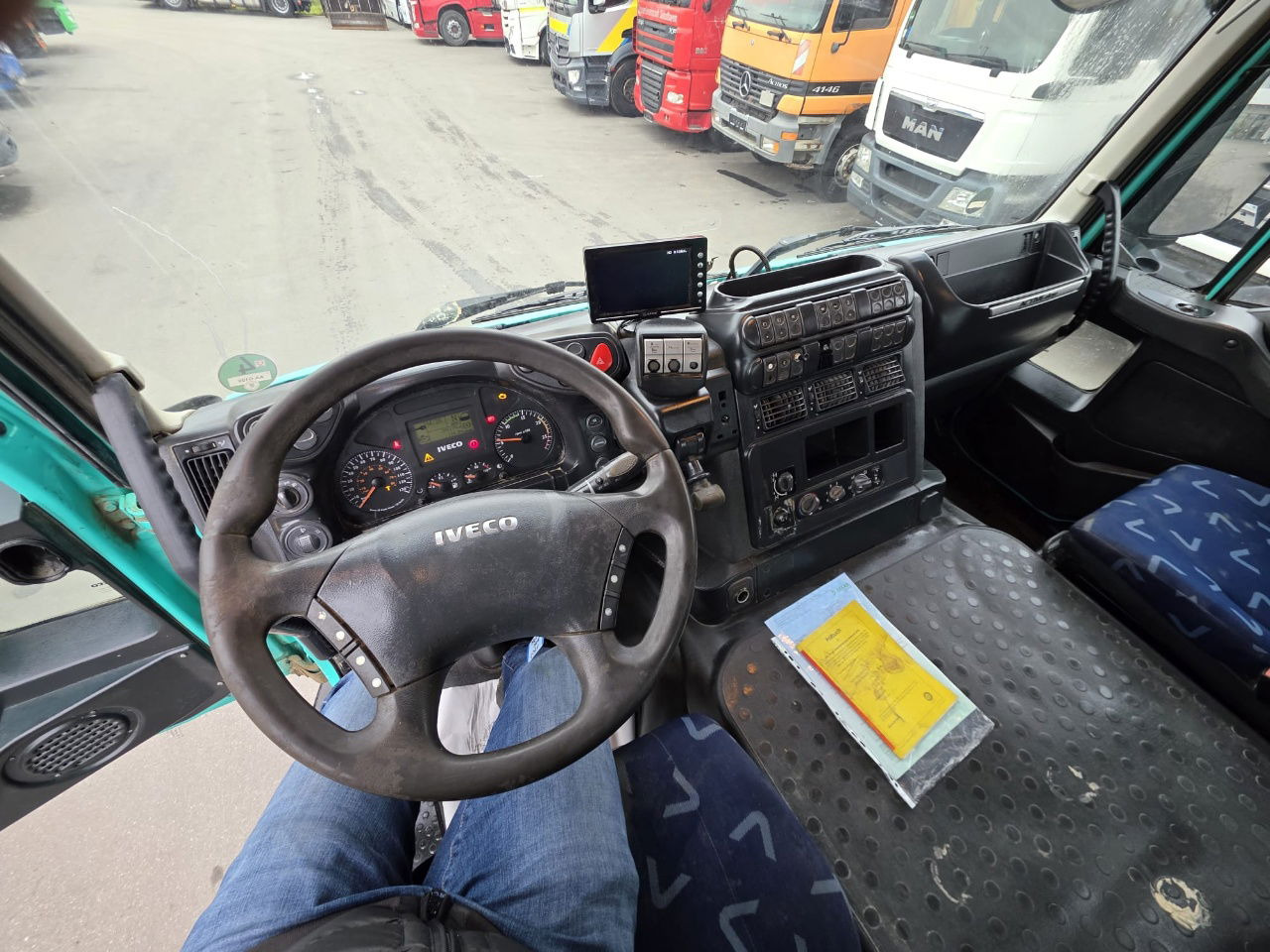 Tippbil Iveco Trakker AD340T45 8x4 bordmatic tipper - retarder: bilde 30 Tippbil Iveco Trakker AD340T45 8x4 bordmatic tipper - retarder: bilde 30