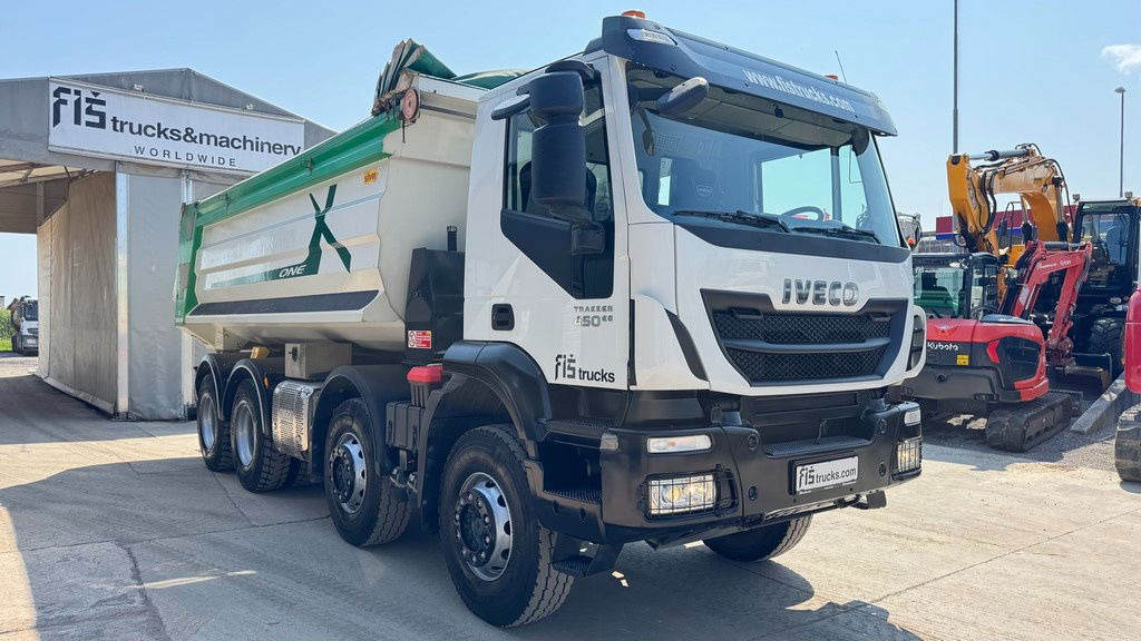 Iveco Trakker AD410T45 8x4 20m3 - hydr. back - 72.000km - Tippbil: bilde 3 Iveco Trakker AD410T45 8x4 20m3 - hydr. back - 72.000km - Tippbil: bilde 3