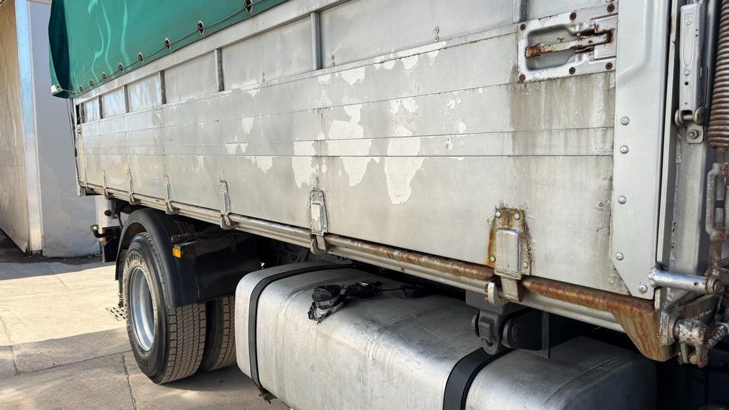 Mercedes-Benz Actros 1841 L 4x2 tipper - tarpaulin - euro 5 - Tippbil: bilde 4 Mercedes-Benz Actros 1841 L 4x2 tipper - tarpaulin - euro 5 - Tippbil: bilde 4