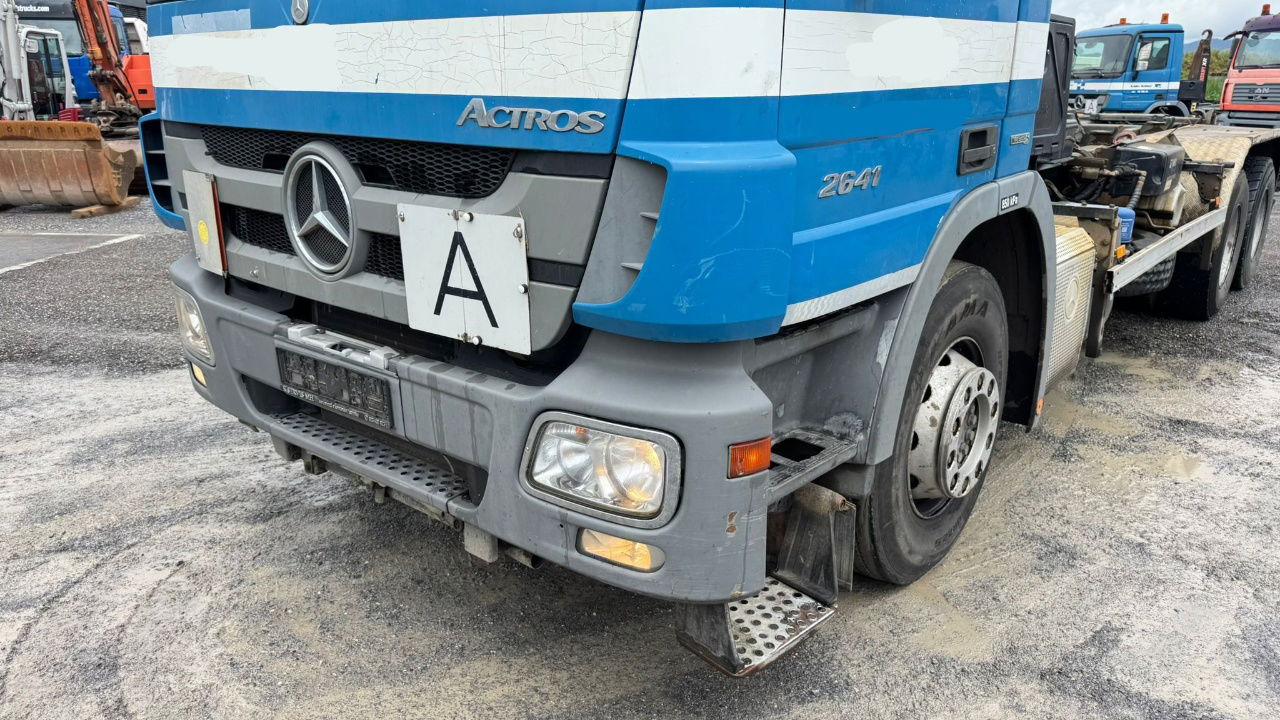 Mercedes-Benz Actros 2641 6x4 hiab abroll tipper - spring - Container-transport/ Vekselflak lastebil: bilde 2 Mercedes-Benz Actros 2641 6x4 hiab abroll tipper - spring - Container-transport/ Vekselflak lastebil: bilde 2