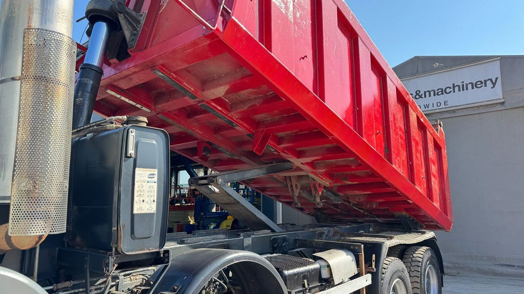 Tippbil Mercedes-Benz Actros 4141 K 8x6 tipper - 18m3: bilde 7 Tippbil Mercedes-Benz Actros 4141 K 8x6 tipper - 18m3: bilde 7