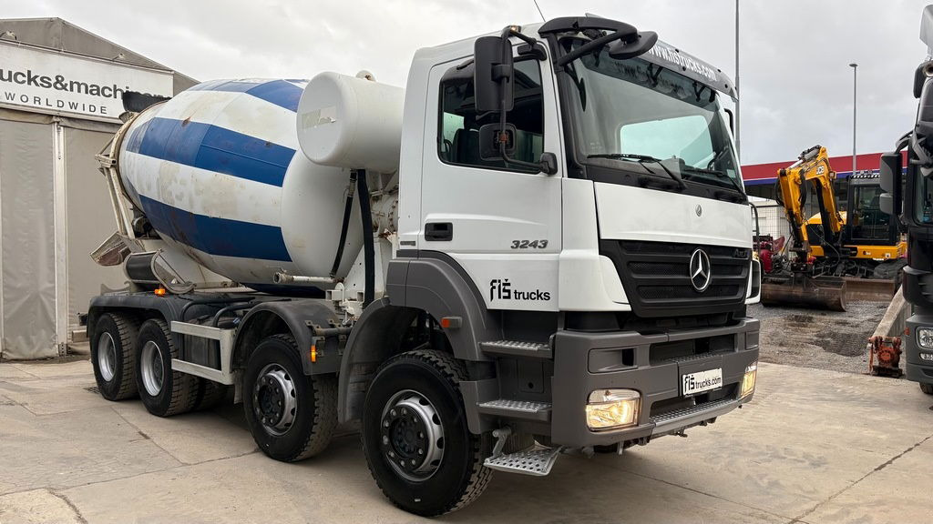 Mercedes-Benz Axor 3243 8x4 mixer cifa - 10m3 - Betongbil: bilde 2 Mercedes-Benz Axor 3243 8x4 mixer cifa - 10m3 - Betongbil: bilde 2