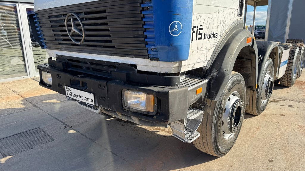 Mercedes-Benz SK 3234 8x4 chassis - Chassis lastebil: bilde 2 Mercedes-Benz SK 3234 8x4 chassis - Chassis lastebil: bilde 2