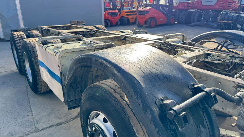 Mercedes-Benz SK 3234 8x4 chassis - Chassis lastebil: bilde 4 Mercedes-Benz SK 3234 8x4 chassis - Chassis lastebil: bilde 4