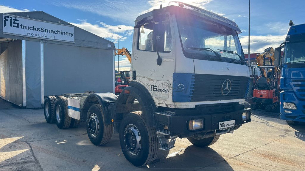 Mercedes-Benz SK 3234 8x4 chassis - Chassis lastebil: bilde 3 Mercedes-Benz SK 3234 8x4 chassis - Chassis lastebil: bilde 3