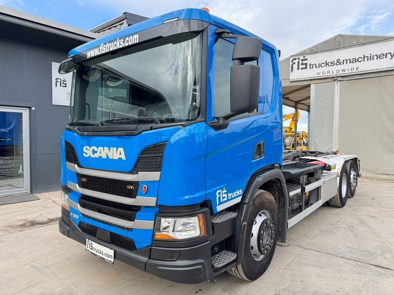 Scania P 360 6x2 palfinger abroll tipper - steering axle - Container-transport/ Vekselflak lastebil: bilde 1 Scania P 360 6x2 palfinger abroll tipper - steering axle - Container-transport/ Vekselflak lastebil: bilde 1