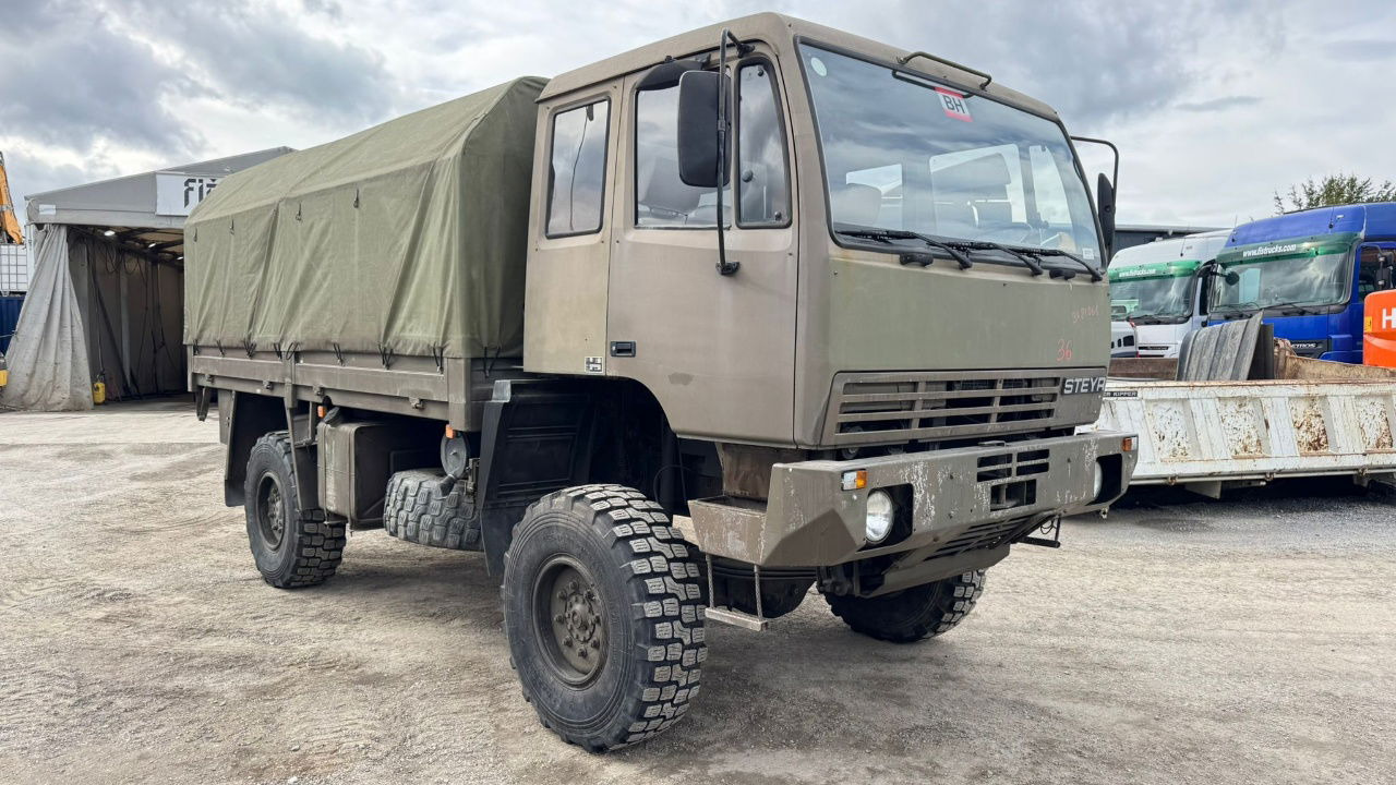 Steyr 12M18 4X4 stake body -  truck - Kapellbil: bilde 3 Steyr 12M18 4X4 stake body -  truck - Kapellbil: bilde 3