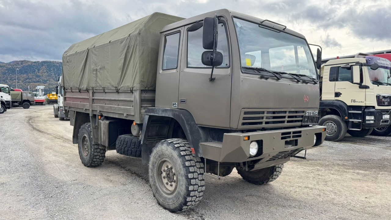 Steyr 12M18 4X4 stake body -  truck - Kapellbil: bilde 4 Steyr 12M18 4X4 stake body -  truck - Kapellbil: bilde 4