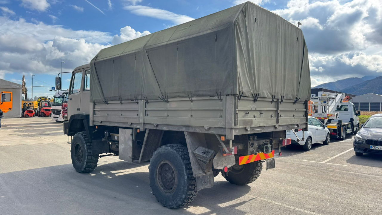 Steyr 12M18 4X4 stake body -  truck - Kapellbil: bilde 5 Steyr 12M18 4X4 stake body -  truck - Kapellbil: bilde 5