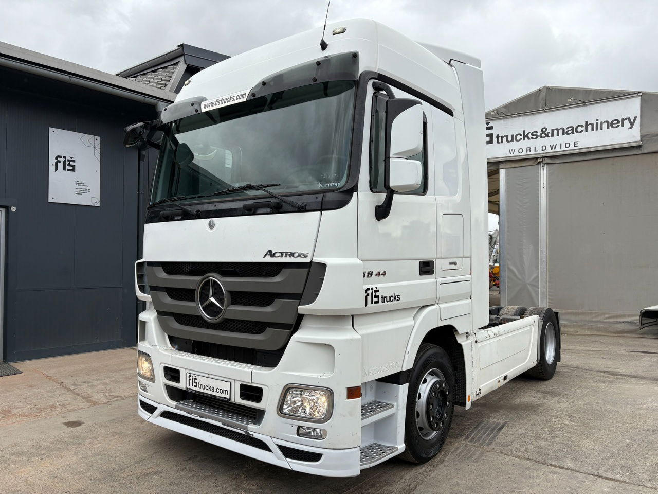 Mercedes-Benz Actros 1844 4x2 - tractor unit - retarder - Trekkvogn: bilde 1 Mercedes-Benz Actros 1844 4x2 - tractor unit - retarder - Trekkvogn: bilde 1