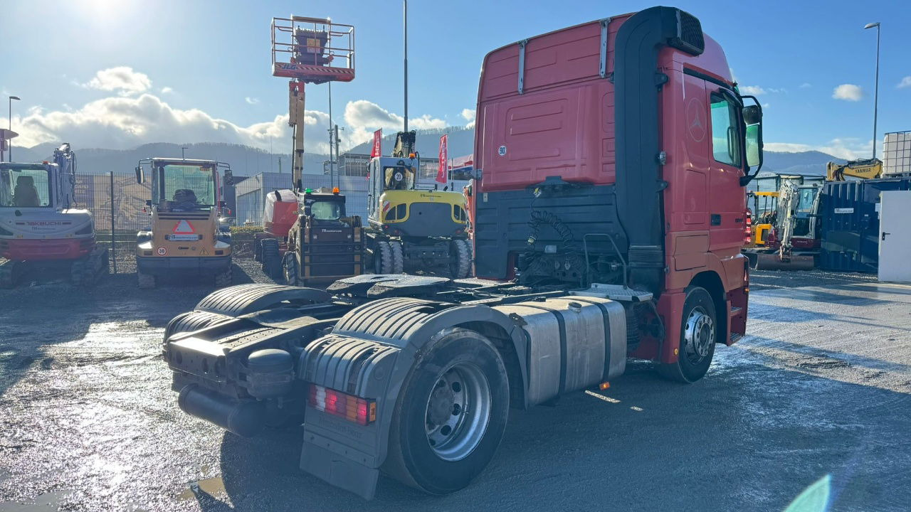 Mercedes-Benz Actros 1844 LS 4x2 tractor unit - retarder - Trekkvogn: bilde 4 Mercedes-Benz Actros 1844 LS 4x2 tractor unit - retarder - Trekkvogn: bilde 4