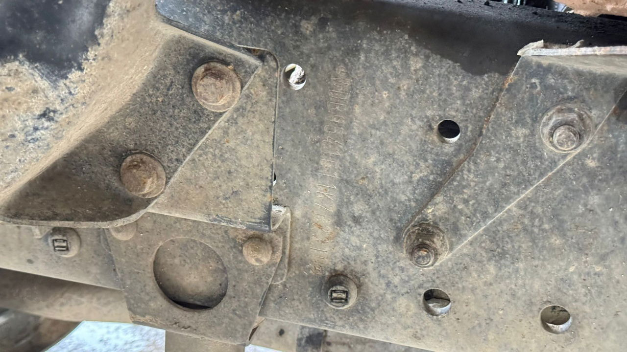 Trekkvogn Mercedes-Benz Actros 3353 S 6x4 tractor unit - spring complete: bilde 26