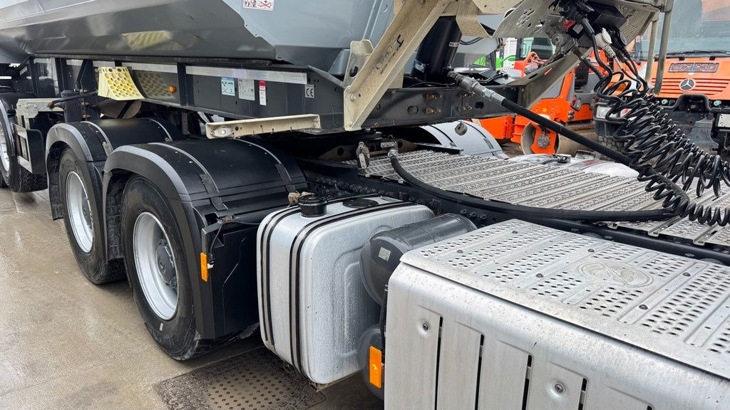 Mercedes-Benz Arocs 2651 6X4 tipp. hydr. - turbo retarder - Trekkvogn: bilde 4 Mercedes-Benz Arocs 2651 6X4 tipp. hydr. - turbo retarder - Trekkvogn: bilde 4