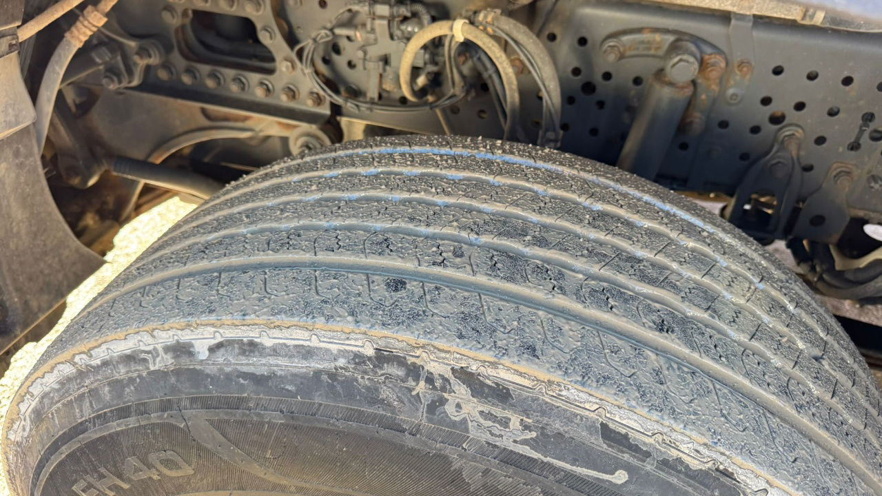 Mercedes-Benz Mercedes Benz Arocs 1848 LS 4x4 tipper hydraulics - motor brake - Trekkvogn: bilde 5 Mercedes-Benz Mercedes Benz Arocs 1848 LS 4x4 tipper hydraulics - motor brake - Trekkvogn: bilde 5