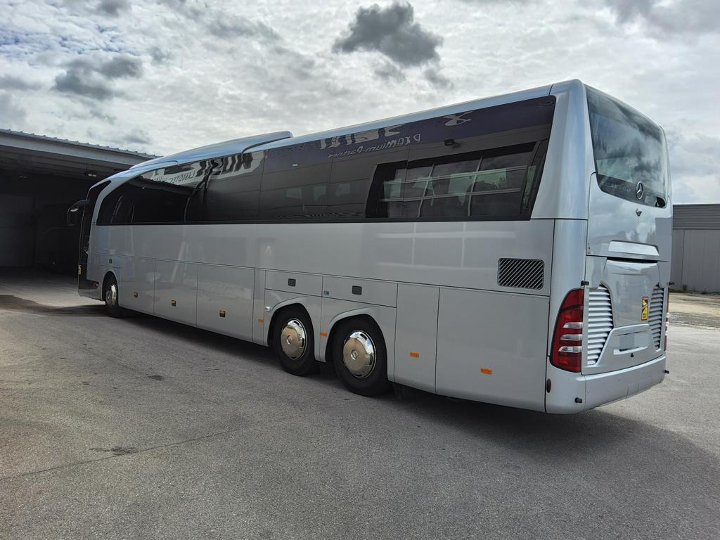 Mercedes Benz 2x Travego L 17 RHD vis a vis Tisch - Stehküche - Luxline - 476 PS - Turistbuss: bilde 5 Mercedes Benz 2x Travego L 17 RHD vis a vis Tisch - Stehküche - Luxline - 476 PS - Turistbuss: bilde 5