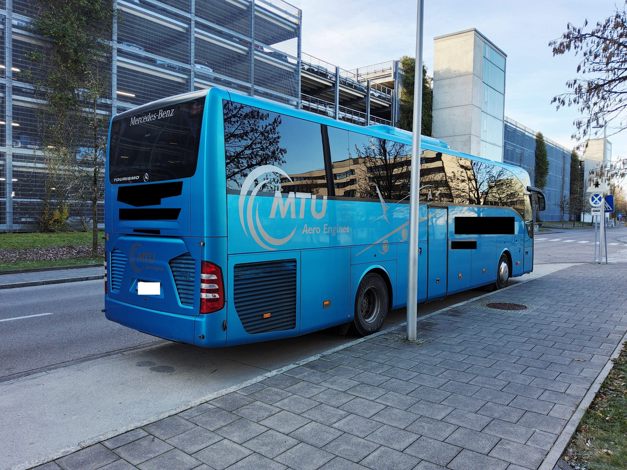 Mercedes Benz Tourismo 15 RHD 56 Sitze / kein WC / großer Kofferraum - Turistbuss: bilde 4 Mercedes Benz Tourismo 15 RHD 56 Sitze / kein WC / großer Kofferraum - Turistbuss: bilde 4