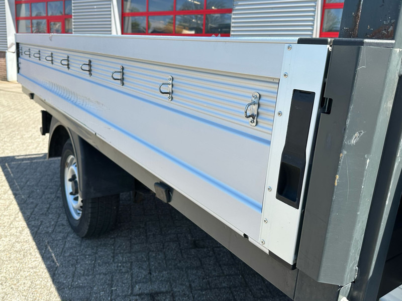 Varebil med plan Ford Transit: bilde 17